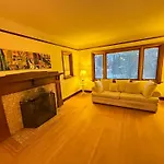 Vancouver Stay- Minutes To Kisilano Beach, Ubc & Downtown