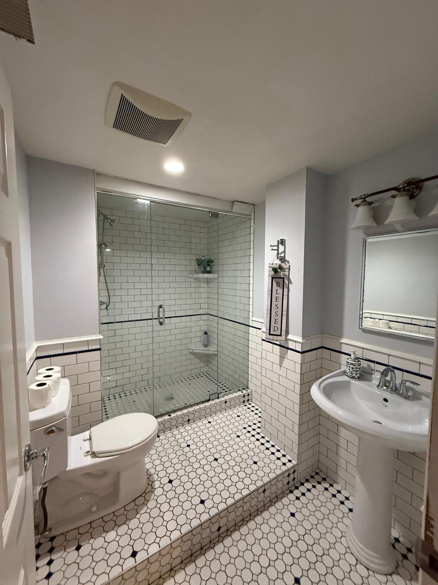 Stay- Minutes To Kisilano Beach, Ubc & Downtown Vancouver