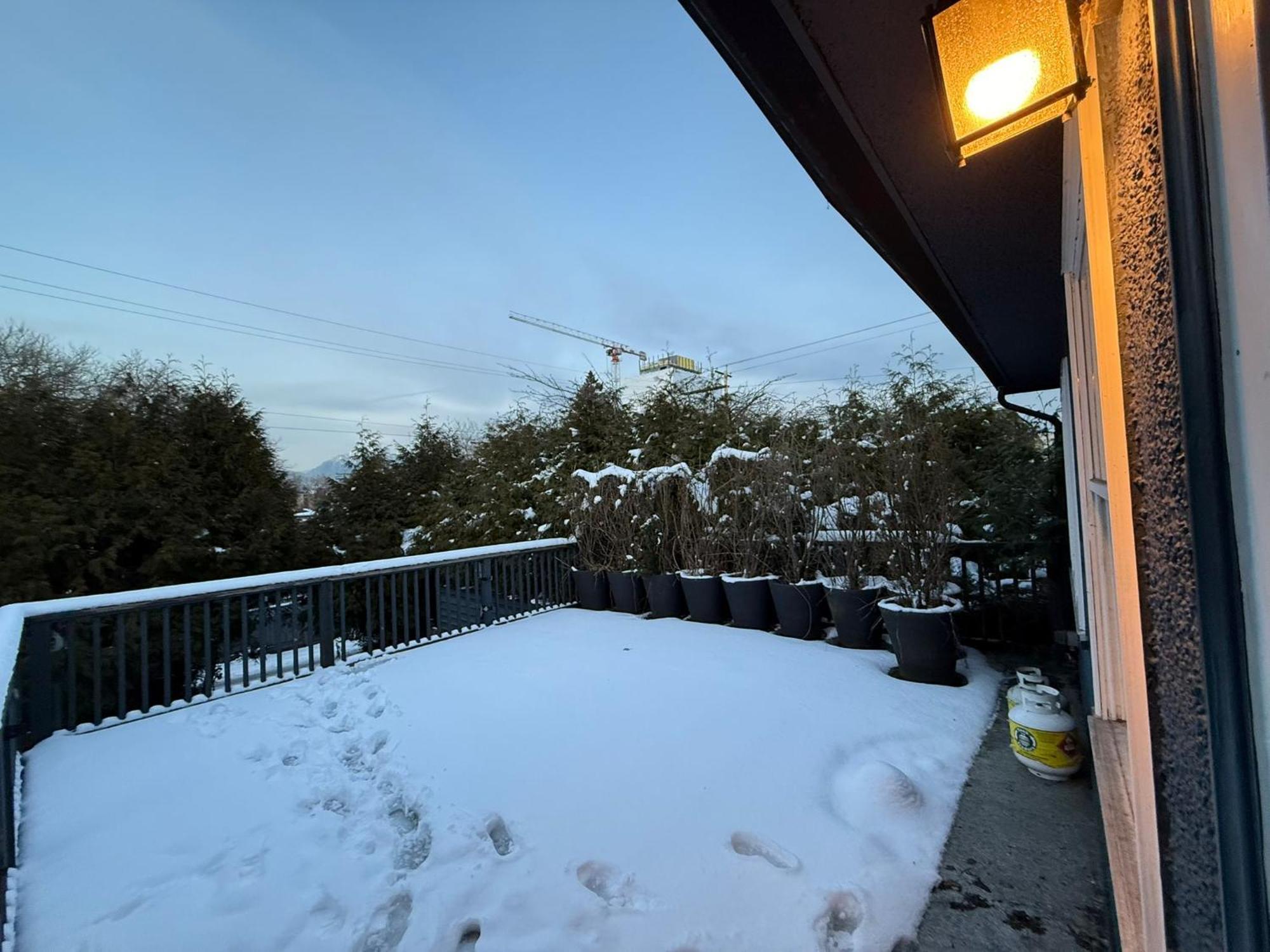 Stay- Minutes To Kisilano Beach, Ubc & Downtown Homestay
